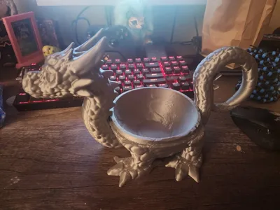 Dragon bowl with Handle