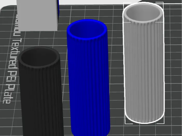 Minimalistische Vase geriffelt