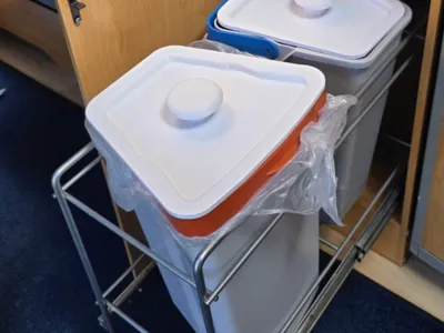 Hobby Caravan Trash Can Lid