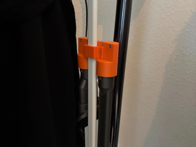 Dyson V8 advanced attachment holder
