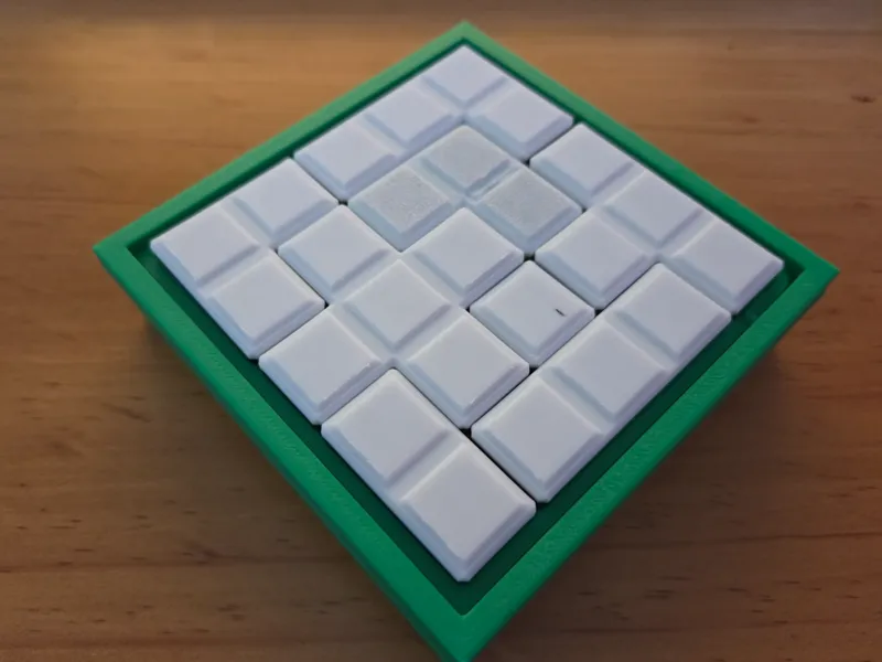 5x5 Grid-Lock Strategy Puzzle – Logic Game