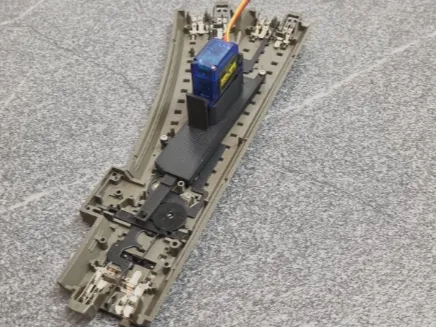 Weichenantrieb für Märklin C Gleis für SG90 Servo