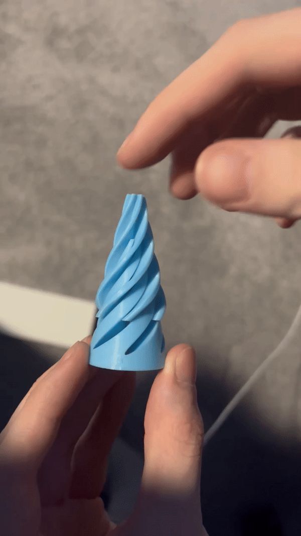 https://makerworld.bblmw.com/makerworld/model/USbb16da334f3404/design/2024-07-09_7053606e6dcfe.gif