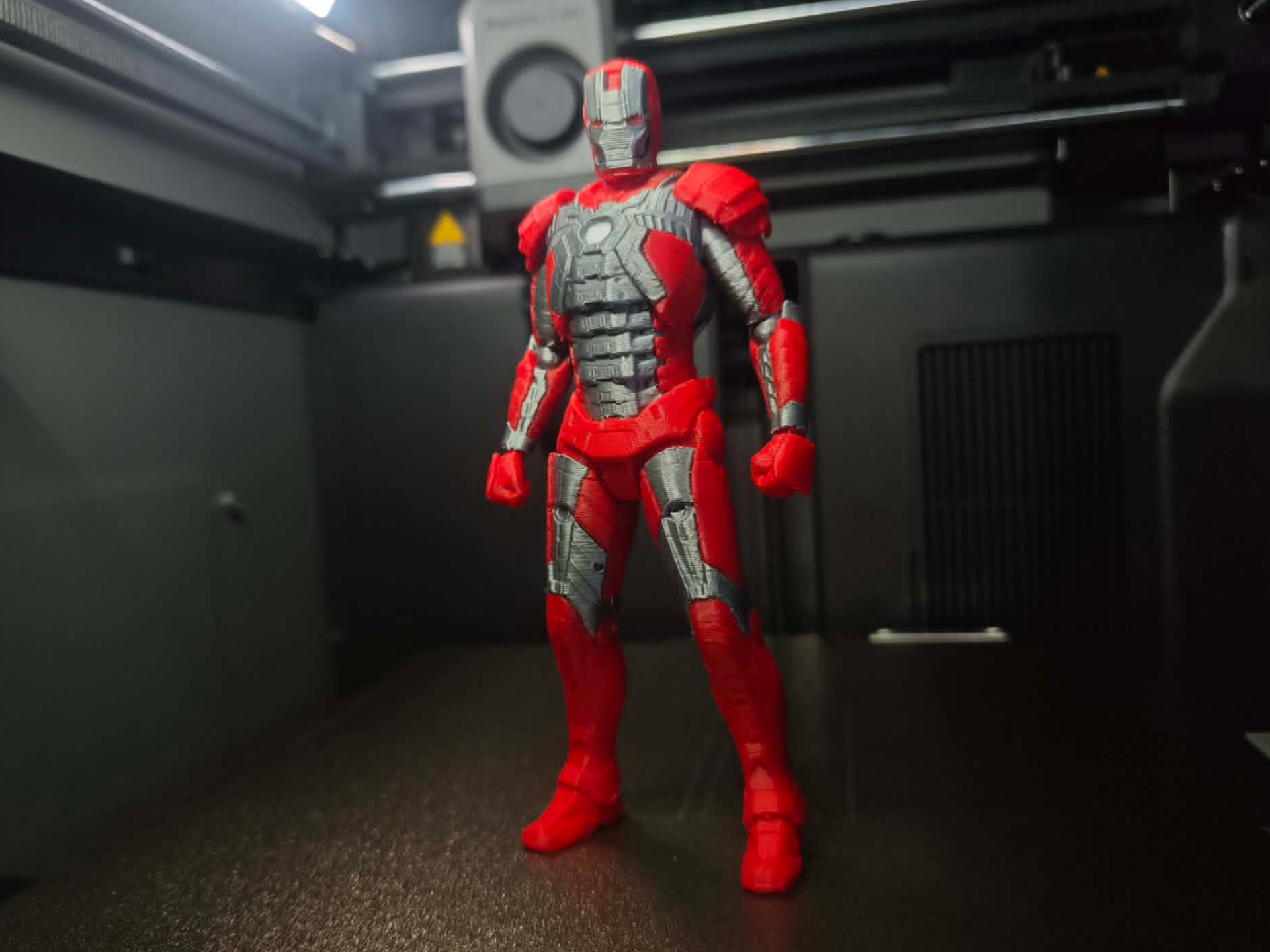 Iron Man Armor Mark V : Multicolor - 1