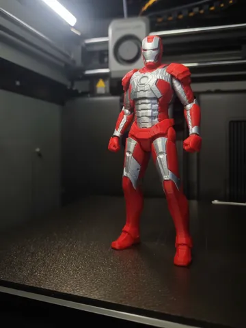 Modelo para impresión 3D: Iron Man Armor Mark V : Multicolor — vista de referencia 2