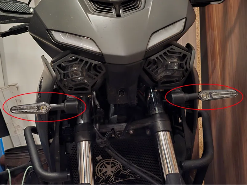 Yamaha Tracer 7 2021-2024 turn signal mounting