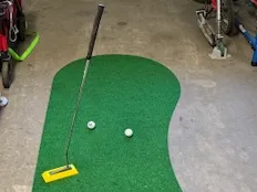 Putter Stand