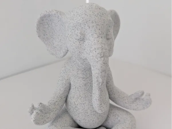 Figurine éléphant en méditation
