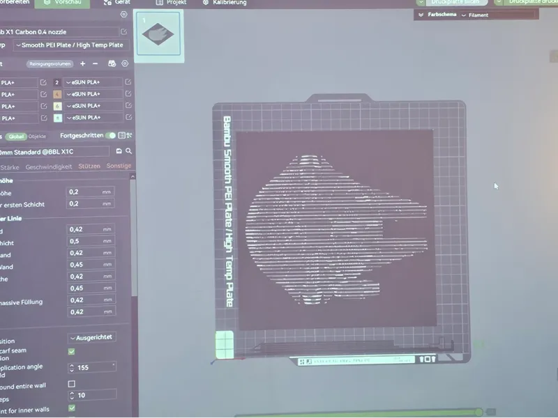 Millenium Falke Schicht Skulptur Bild
