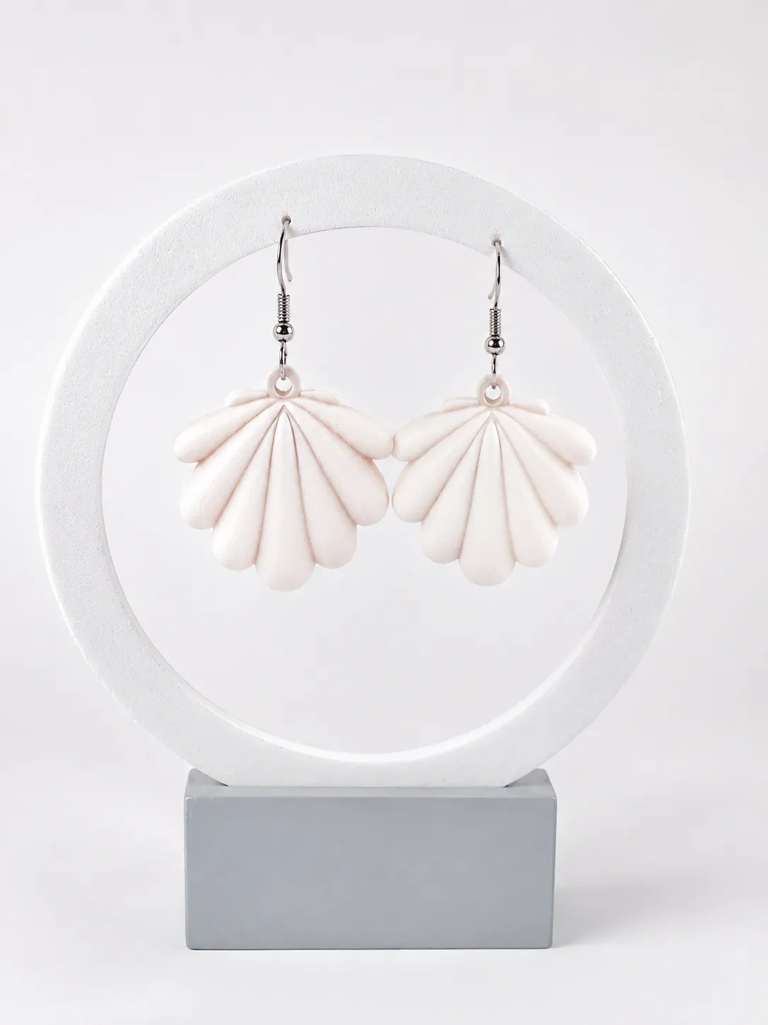Shell Earrings view 2