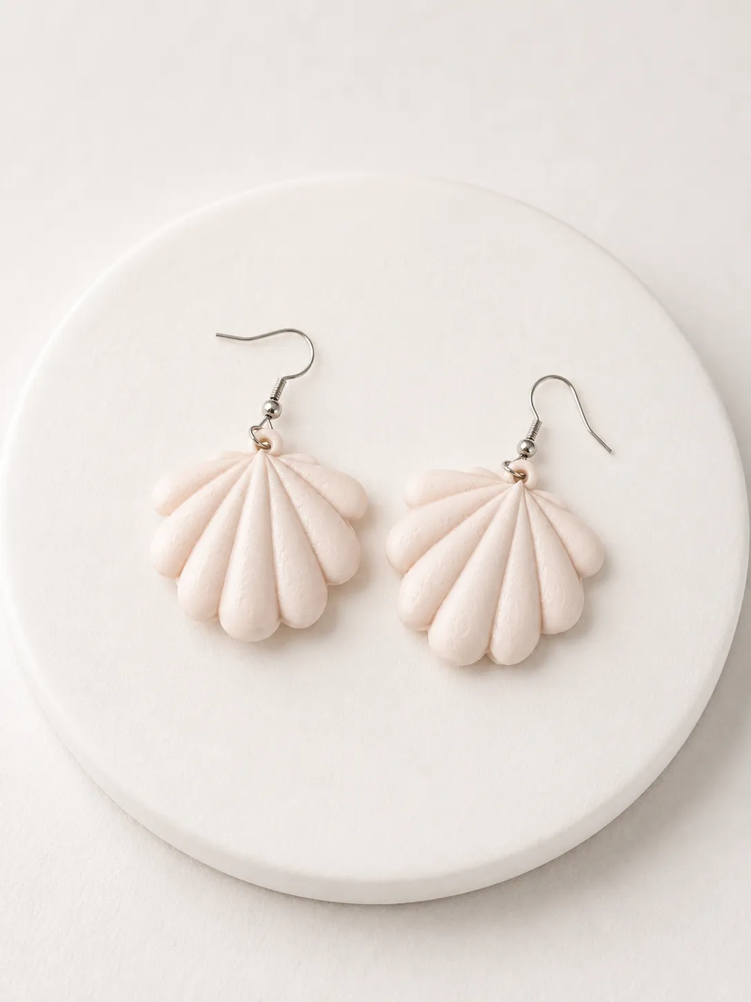 Shell Earrings view 3