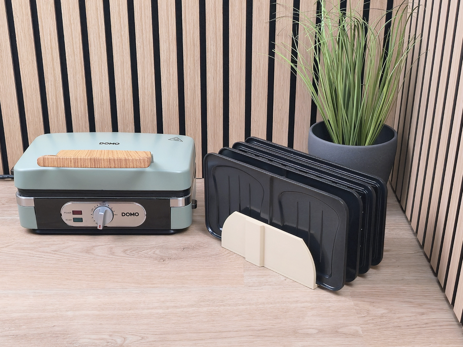 DOMO Snack maker 3 in 1 plate holder
