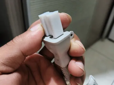Plug dust cover