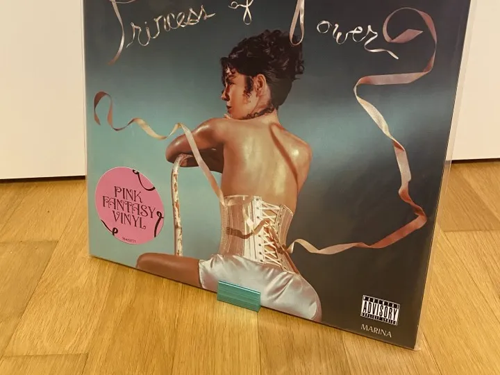 Vinyl Stand 