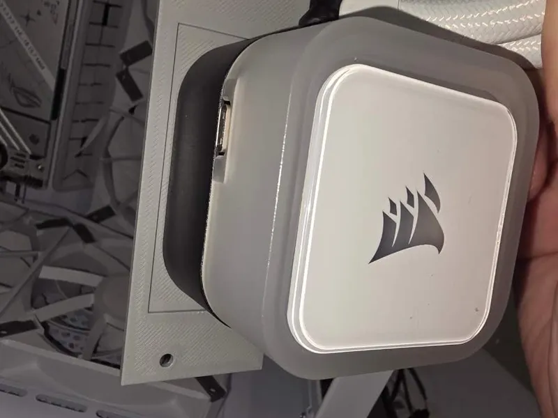 Corsair Elite cooler bracket AM5