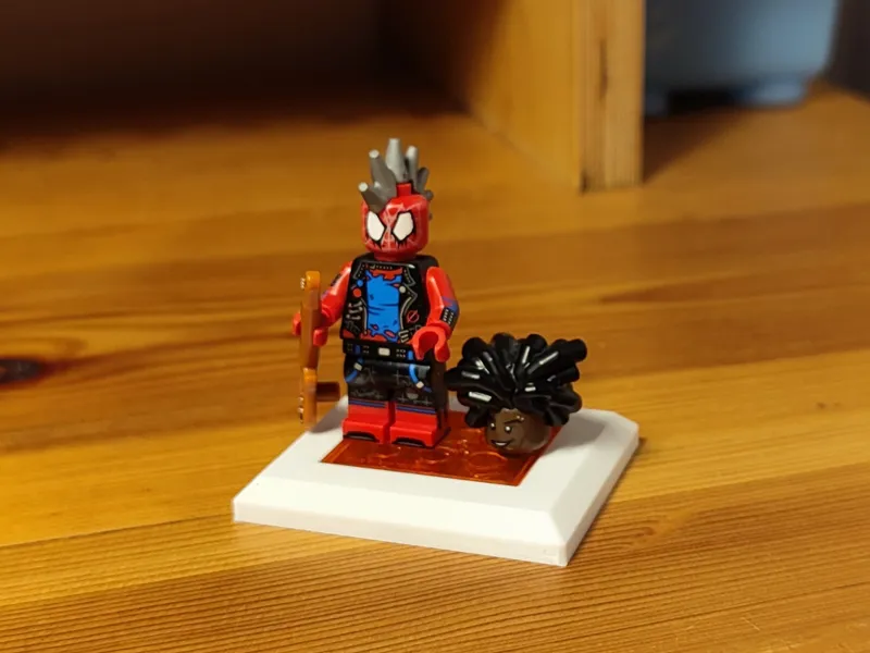 LEGOs Minifigure Stand – One Figure, One Story