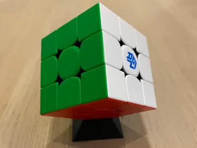 Rubix cube stand V1