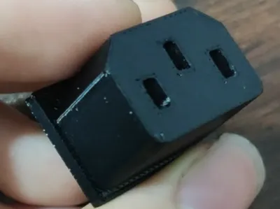 Cloverleaf plug cover