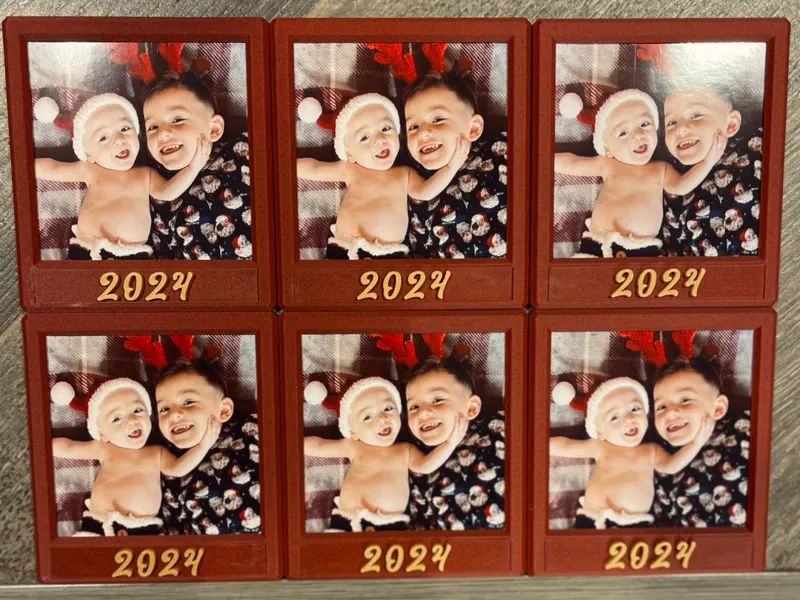 Magnetic Picture Frame 