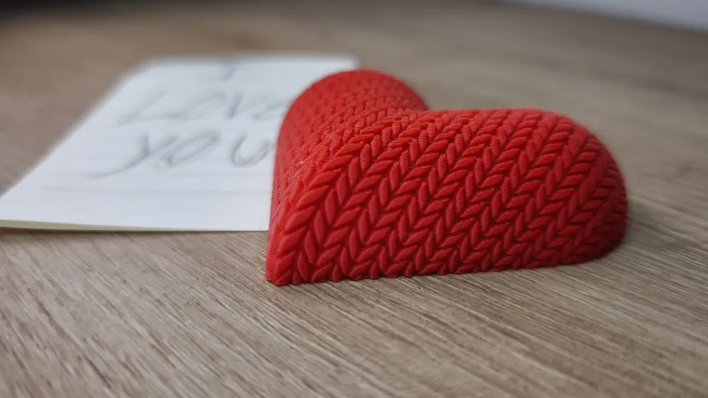 Knit Heart Magnet - Free 3D Print Model - MakerWorld