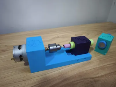 Mini rotary tool for lithium cells