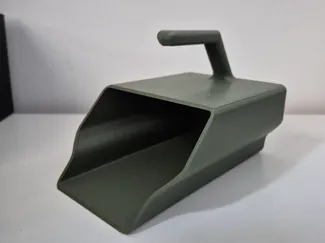 Simple scoop for dry food