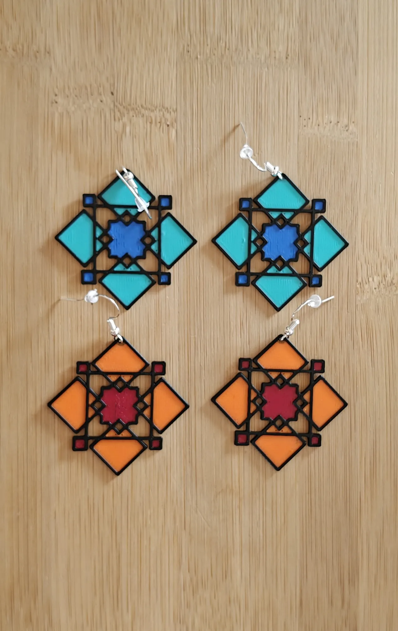 Alhambra earring view 4