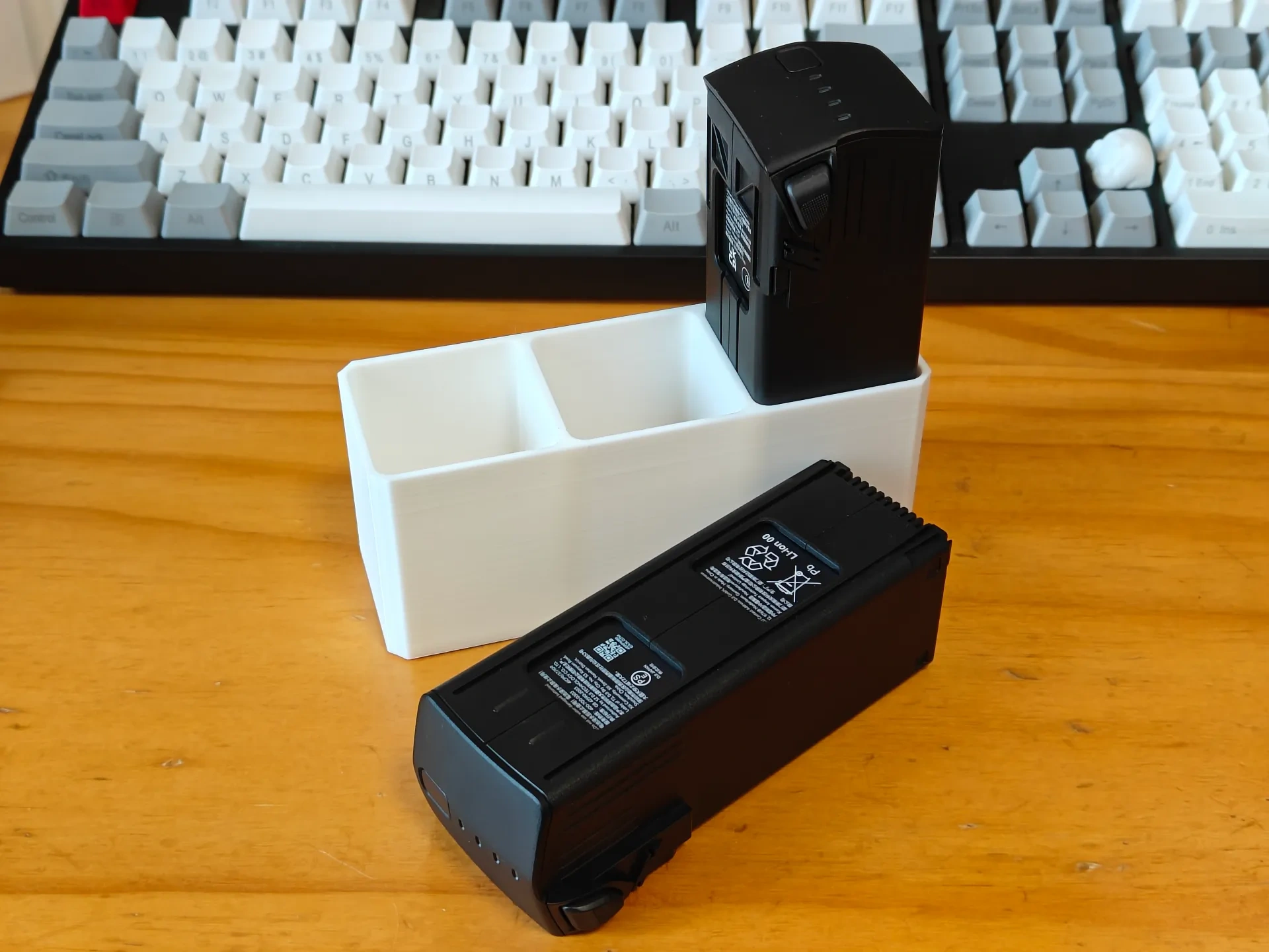 Miniatura 1 do modelo 3D 大疆御3PRO电池便携包内收纳盒