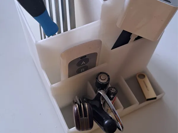 Organiseur cubique de bureau