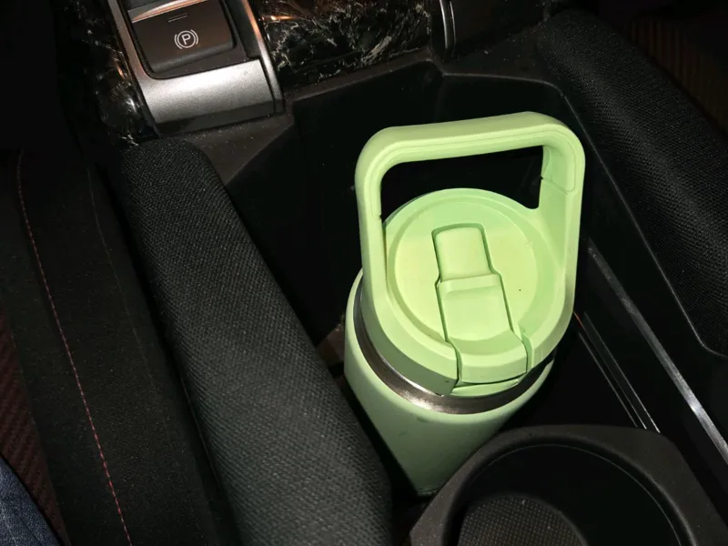 Lower Cup holder for Civic 26 oz YETI water bottle