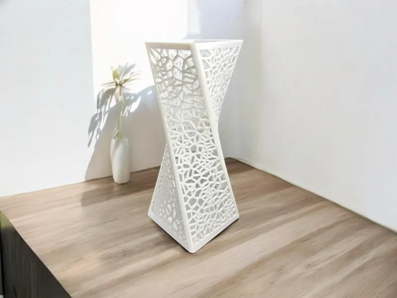 Vase slanted structured Voronoi 