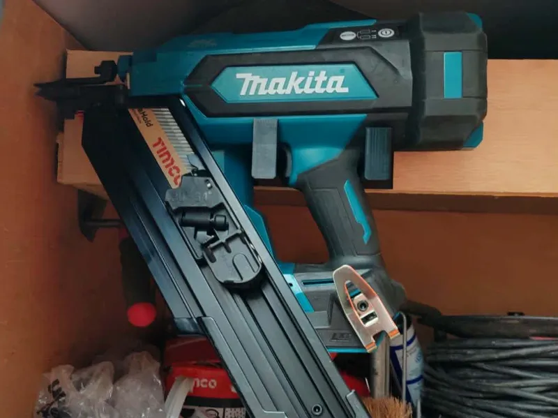 Makita DBN900 nail gun holder