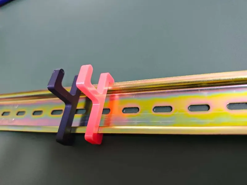 无需洞洞板-利用电气导轨制作的工具挂钩