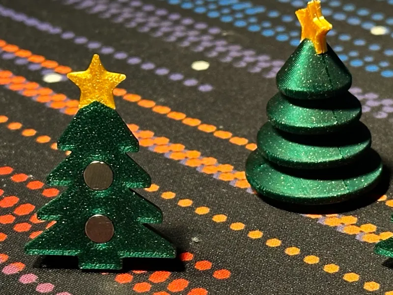 Christmas tree with star magnet