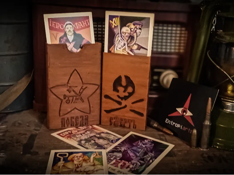 Russian revolution Tarot box