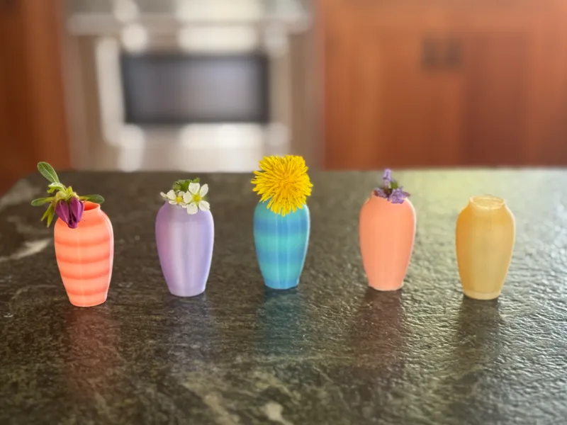 Wildflower Vase Magnet v2 (50mm)