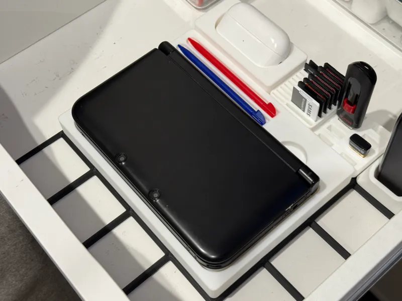 3DS XL Gridfinity with Stylus Storage