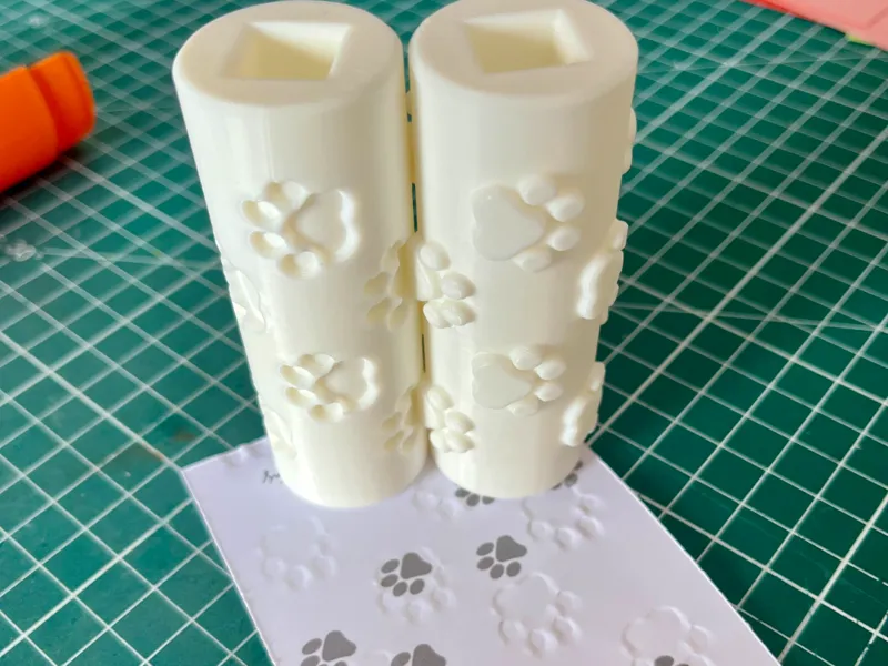 Paw Pattern for Card Embosser