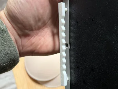 Waveshare 7.3" display frame wall hook