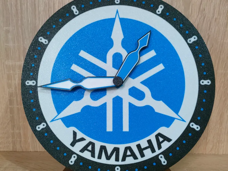 Horloge Yamaha Bleue