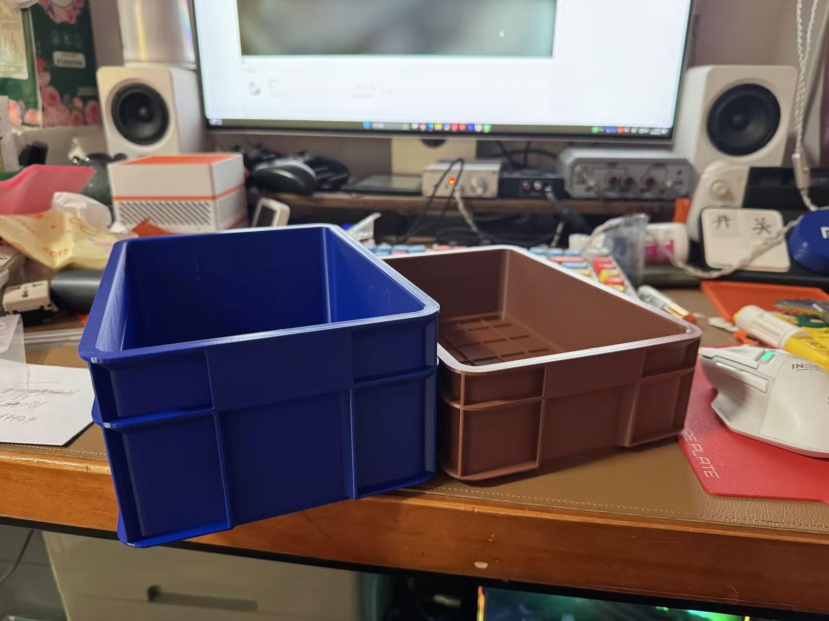 Miniatura 2 do modelo 3D 工业风桌面收纳盒