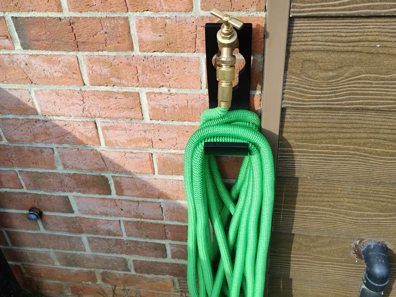 Flexible Hose Holder