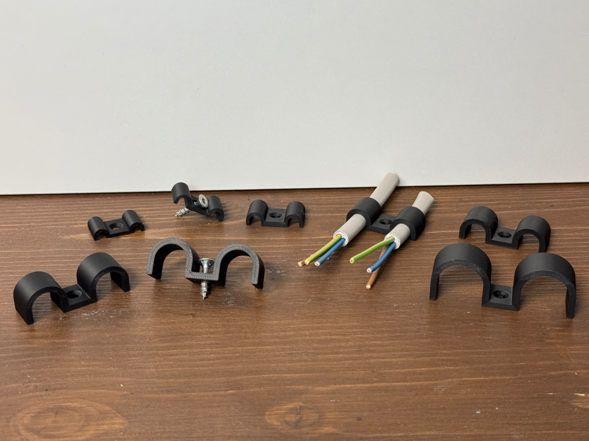 Dual Cable Clamp 4–20 mm diameter (sturdy)