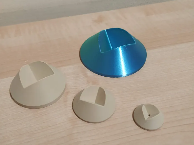 Display stand for cube-shaped objects