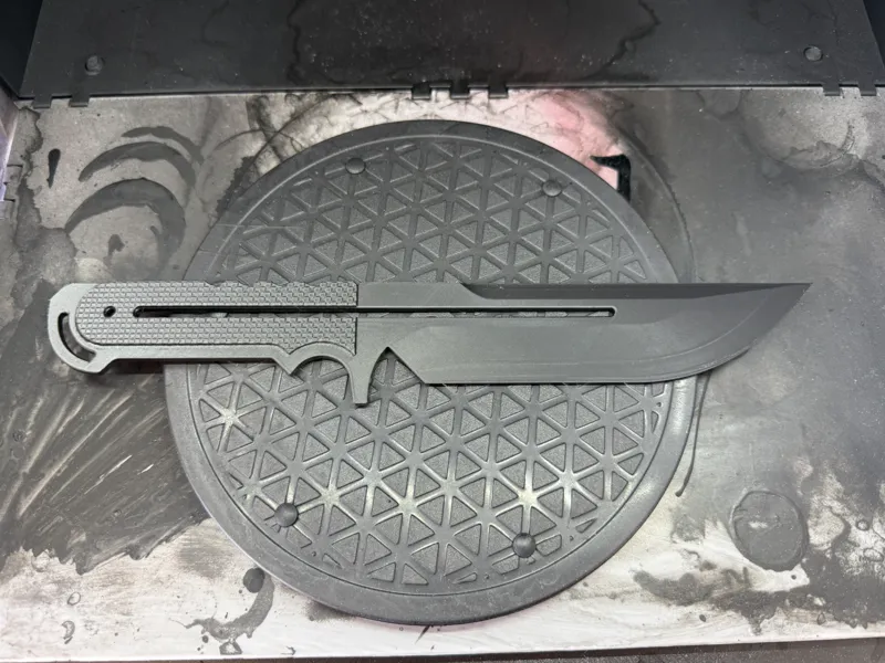 Cyberpunk 2077 Knife (Carbon Fiber Texture Grip)