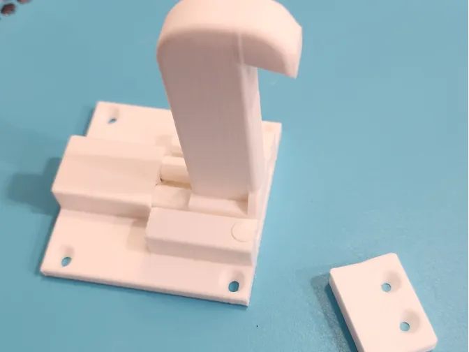 child cabinet spring lock