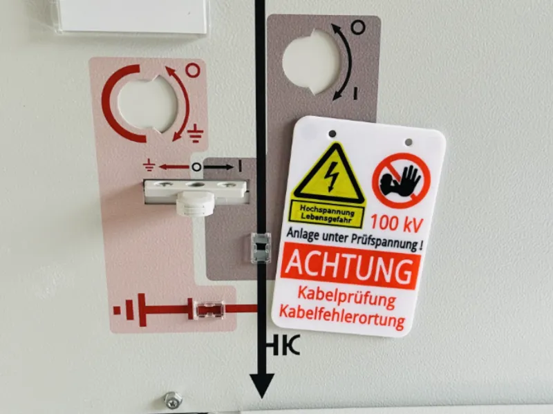 Warnschild Kabelprüfung & Kabelfehlerortung