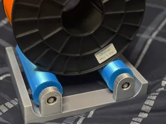 Wide Spool Holder, No Bearings Required!