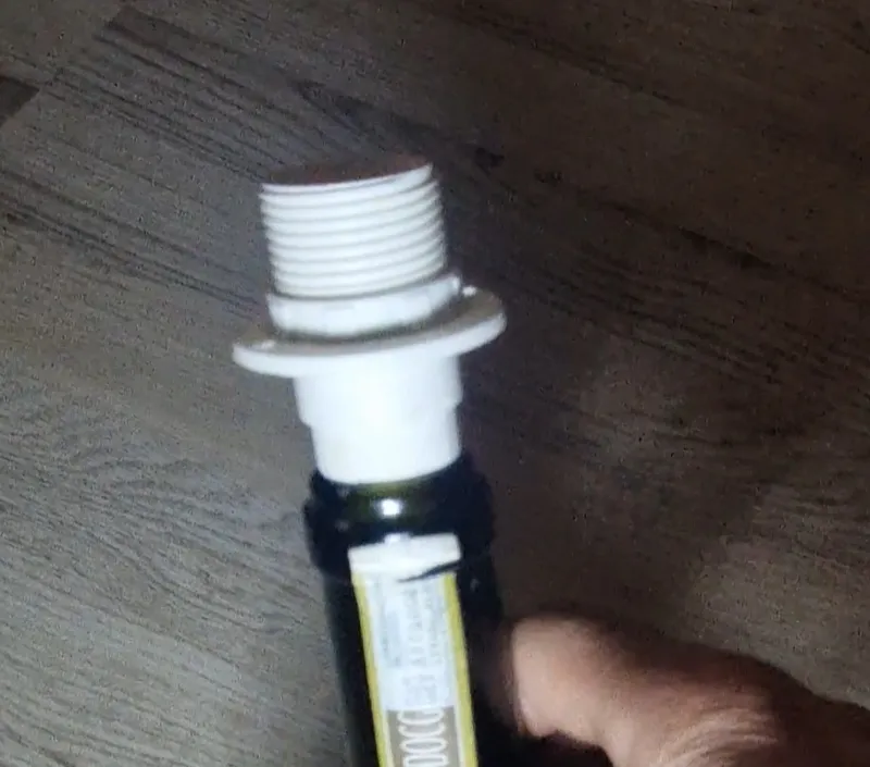 Convertitore di bottiglia in lampada