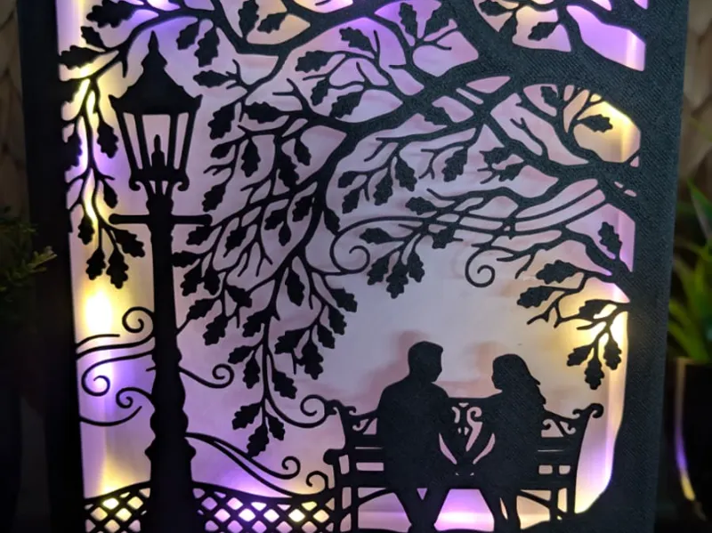 Romantic Park Bench Couple - Modular Light Box 
